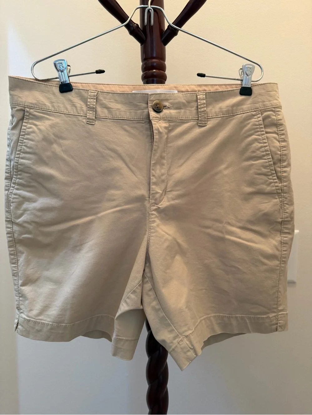 Old Navy everyday women’s chino shorts-